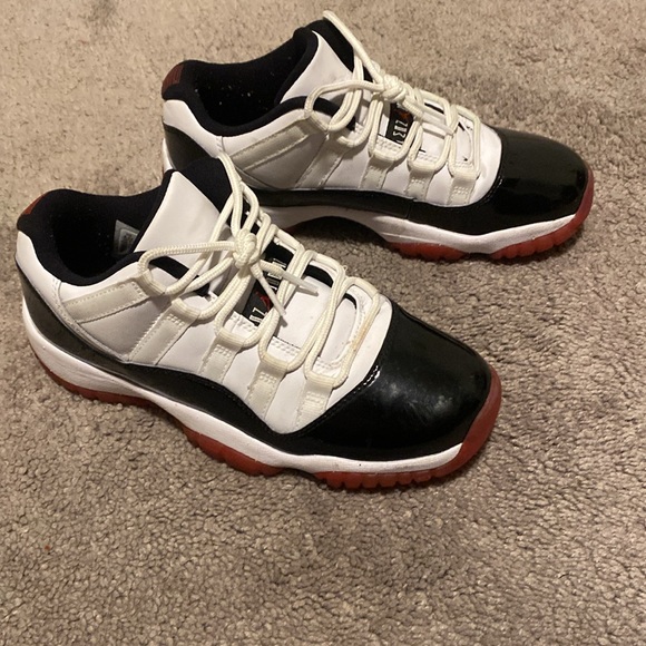 Jordan 11s retro low Concord Bred - Picture 5 of 5